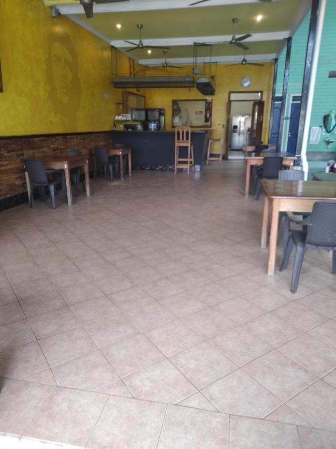 The Lighthouse At Casa Max Hotel Bocas Town Exterior foto