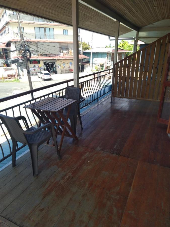 The Lighthouse At Casa Max Hotel Bocas Town Exterior foto